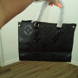 TRENDY ADORABLE TOTE